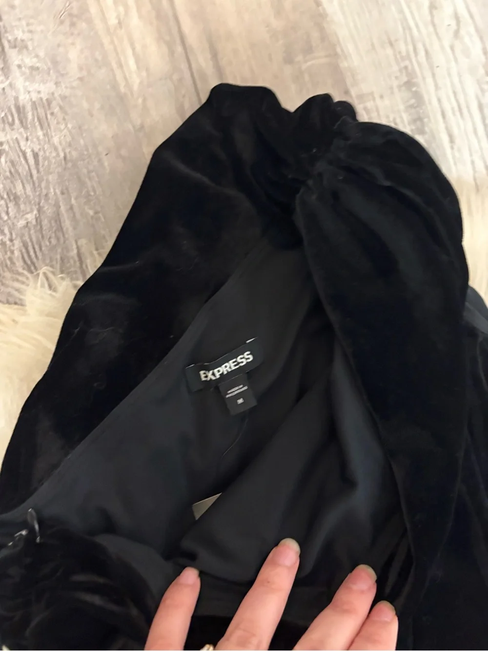 NWT Express velvet Black One-Shoulder Wide-Leg Jumpsuit Sz Medium